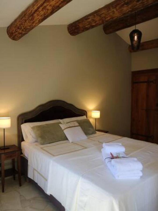Eygalières Mas Du Rollier Chambres D'Hotes מראה חיצוני תמונה