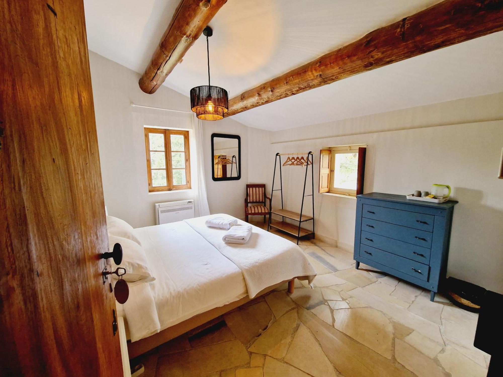 Eygalières Mas Du Rollier Chambres D'Hotes מראה חיצוני תמונה